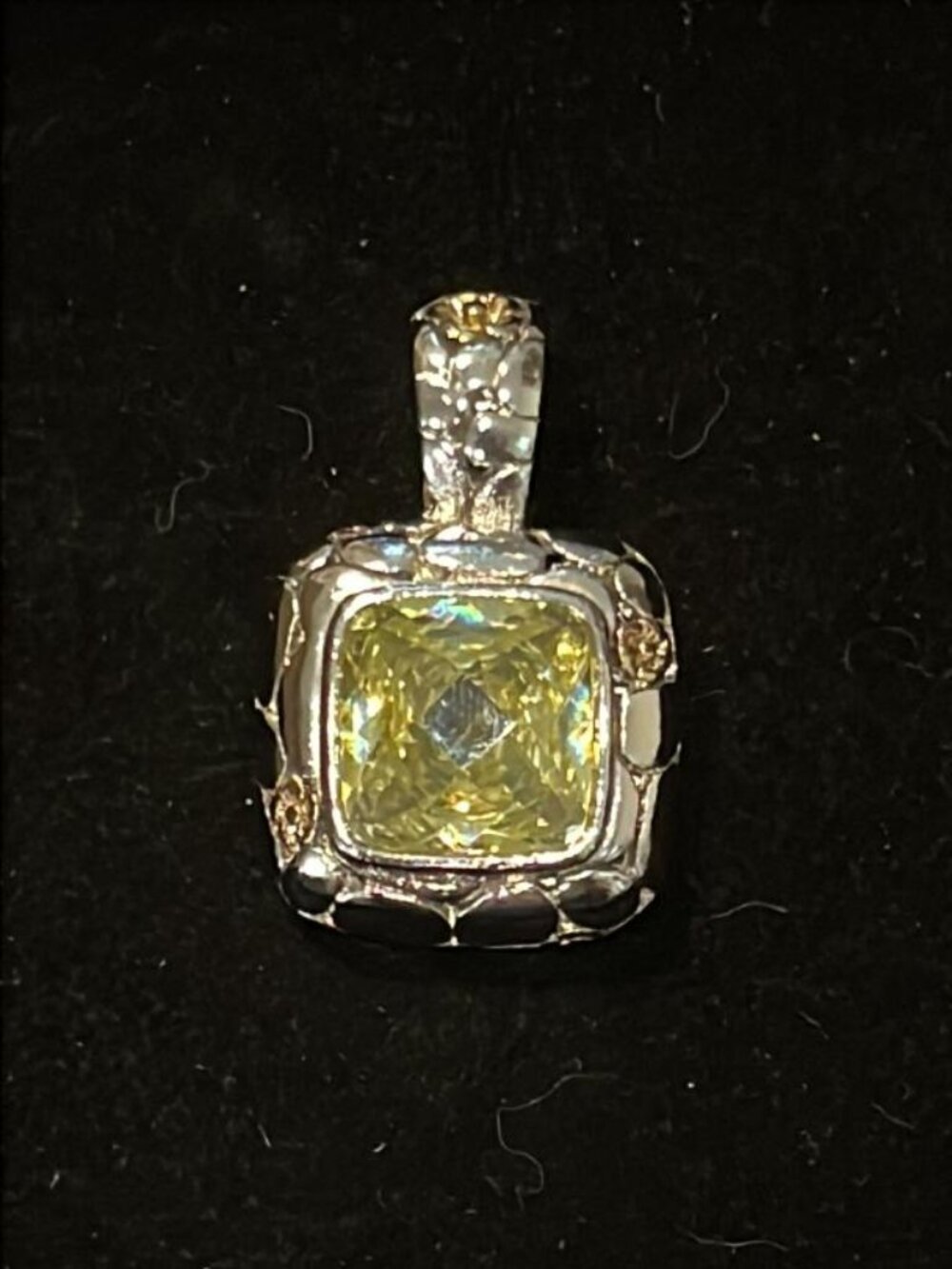 Light Green Faceted Stone with Silver Tone Pebble Frame Pendant